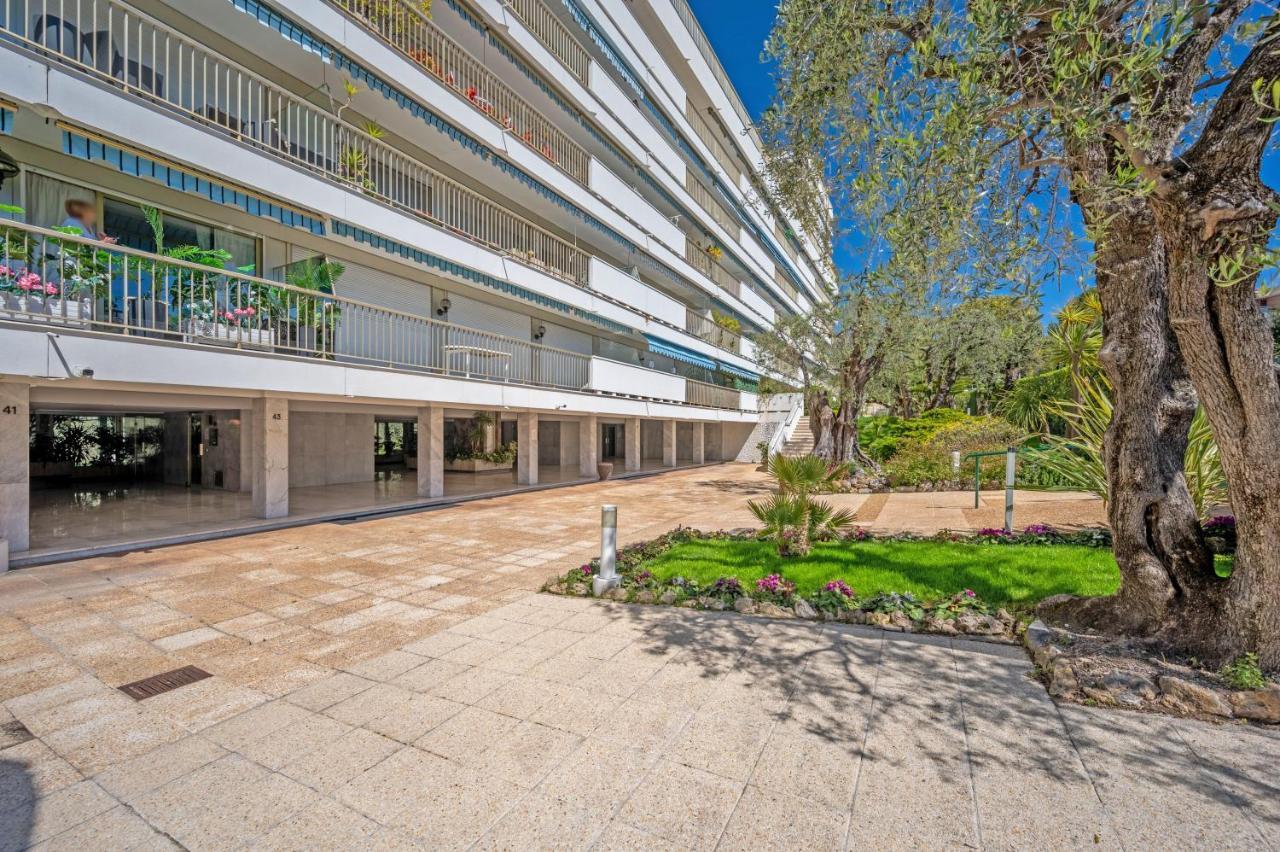 Le Vallauris Κάννες Εξωτερικό φωτογραφία